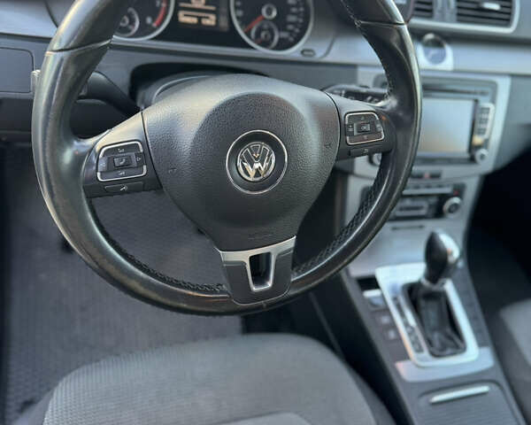 Белый Фольксваген Пассат, объемом двигателя 1.8 л и пробегом 190 тыс. км за 9499 $, фото 10 на Automoto.ua