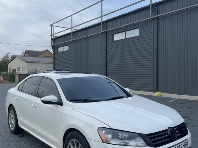 Белый Фольксваген Пассат, объемом двигателя 2.5 л и пробегом 319 тыс. км за 9950 $, фото 1 на Automoto.ua