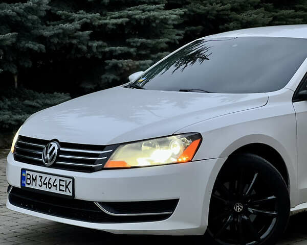 Белый Фольксваген Пассат, объемом двигателя 2.5 л и пробегом 295 тыс. км за 7999 $, фото 6 на Automoto.ua