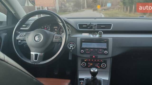 Белый Фольксваген Пассат, объемом двигателя 1.39 л и пробегом 170 тыс. км за 8500 $, фото 11 на Automoto.ua