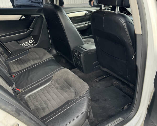 Білий Фольксваген Пассат, об'ємом двигуна 1.97 л та пробігом 222 тис. км за 10999 $, фото 18 на Automoto.ua