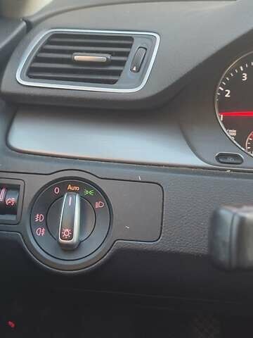 Белый Фольксваген Пассат, объемом двигателя 1.39 л и пробегом 170 тыс. км за 8500 $, фото 4 на Automoto.ua
