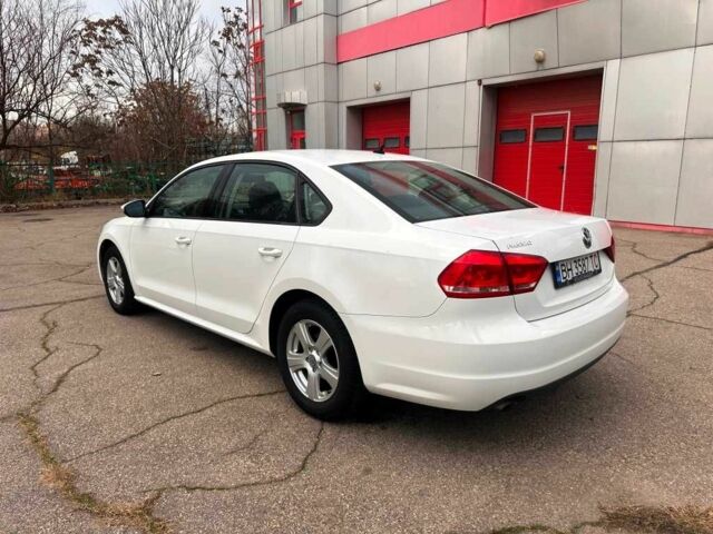 Белый Фольксваген Пассат, объемом двигателя 2.5 л и пробегом 228 тыс. км за 8700 $, фото 3 на Automoto.ua