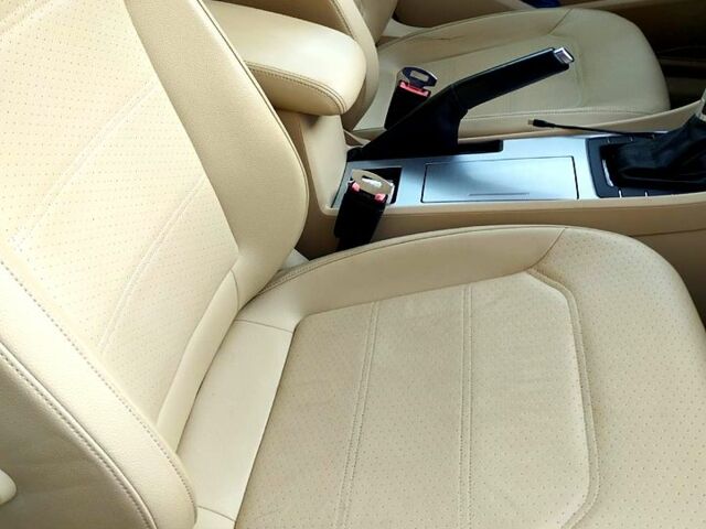 Белый Фольксваген Пассат, объемом двигателя 2 л и пробегом 220 тыс. км за 10700 $, фото 2 на Automoto.ua