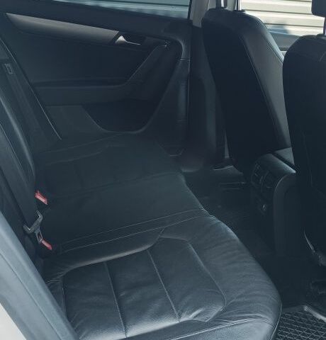 Белый Фольксваген Пассат, объемом двигателя 2 л и пробегом 272 тыс. км за 10800 $, фото 8 на Automoto.ua