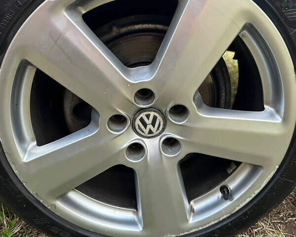 Белый Фольксваген Пассат, объемом двигателя 1.8 л и пробегом 175 тыс. км за 9200 $, фото 13 на Automoto.ua