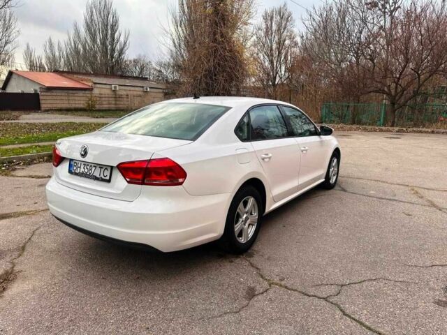 Белый Фольксваген Пассат, объемом двигателя 2.5 л и пробегом 228 тыс. км за 8700 $, фото 1 на Automoto.ua