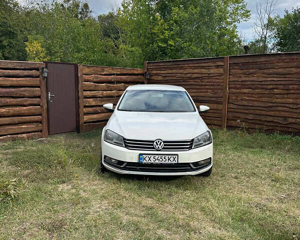 Белый Фольксваген Пассат, объемом двигателя 1.8 л и пробегом 175 тыс. км за 9200 $, фото 16 на Automoto.ua