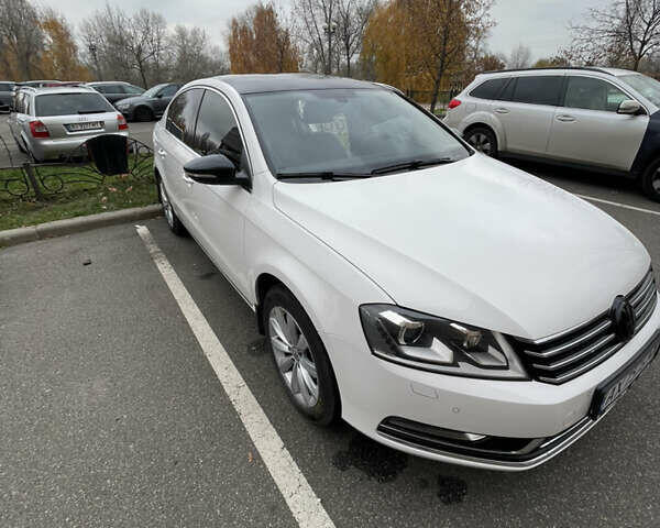 Белый Фольксваген Пассат, объемом двигателя 1.78 л и пробегом 220 тыс. км за 10300 $, фото 10 на Automoto.ua