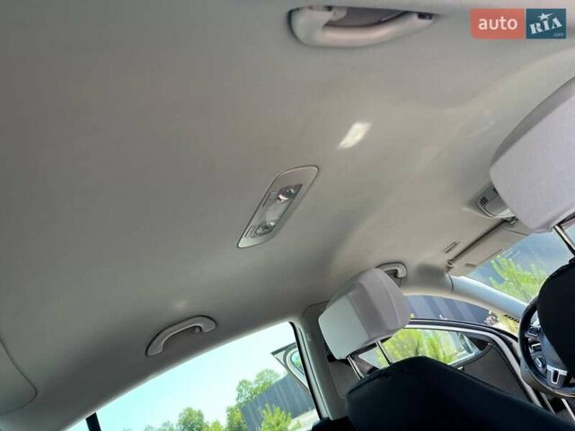 Белый Фольксваген Пассат, объемом двигателя 1.97 л и пробегом 260 тыс. км за 10000 $, фото 8 на Automoto.ua