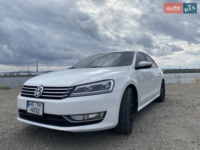 Белый Фольксваген Пассат, объемом двигателя 2.5 л и пробегом 212 тыс. км за 10300 $, фото 8 на Automoto.ua