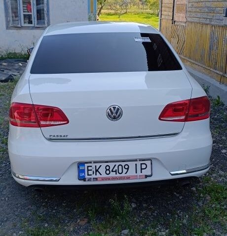 Белый Фольксваген Пассат, объемом двигателя 2 л и пробегом 272 тыс. км за 10800 $, фото 4 на Automoto.ua