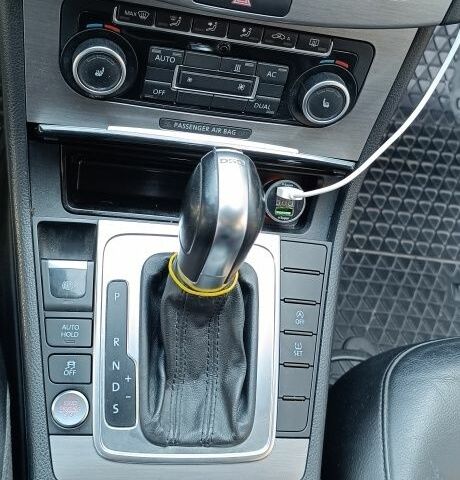 Белый Фольксваген Пассат, объемом двигателя 2 л и пробегом 272 тыс. км за 10800 $, фото 12 на Automoto.ua