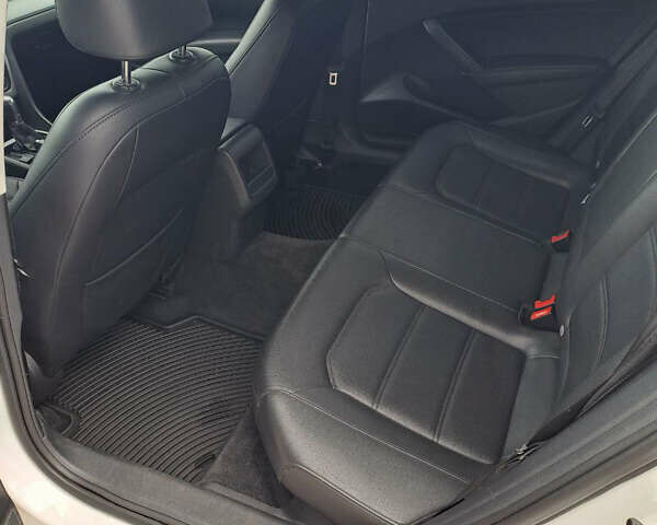 Білий Фольксваген Пассат, об'ємом двигуна 2.48 л та пробігом 285 тис. км за 9000 $, фото 3 на Automoto.ua