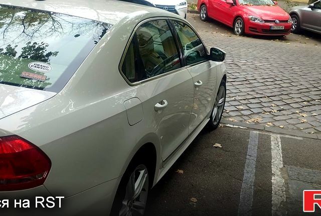 Белый Фольксваген Пассат, объемом двигателя 2 л и пробегом 220 тыс. км за 10700 $, фото 9 на Automoto.ua