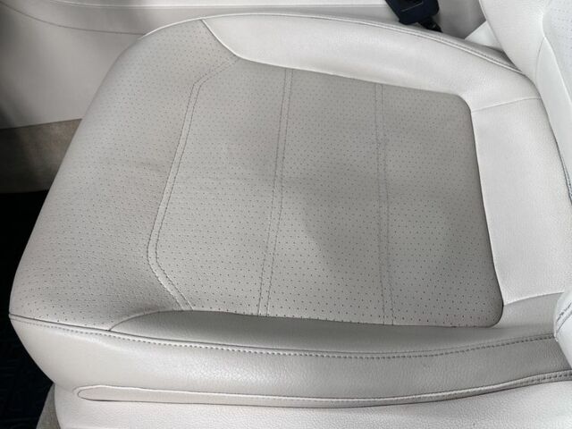 Белый Фольксваген Пассат, объемом двигателя 2 л и пробегом 190 тыс. км за 12000 $, фото 12 на Automoto.ua