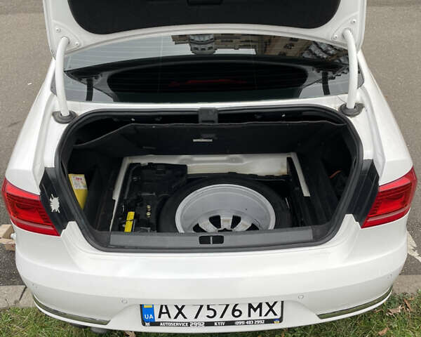 Белый Фольксваген Пассат, объемом двигателя 1.78 л и пробегом 220 тыс. км за 10300 $, фото 16 на Automoto.ua