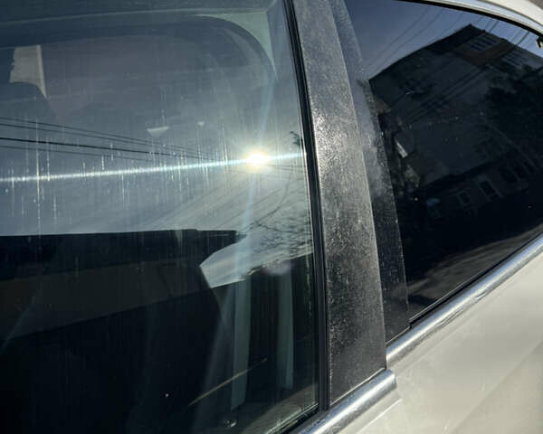 Фольксваген Пассат 2011 в Измаиле на Automoto.ua Белый Фольксваген Пассат, объемом двигателя 2.49 л и пробегом 258 тыс. км за 9000 $, фото 8 на Automoto.ua