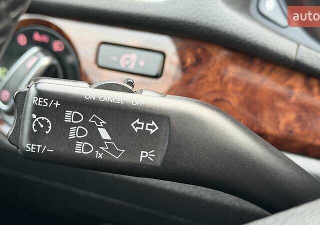 Белый Фольксваген Пассат, объемом двигателя 3.6 л и пробегом 218 тыс. км за 8800 $, фото 14 на Automoto.ua