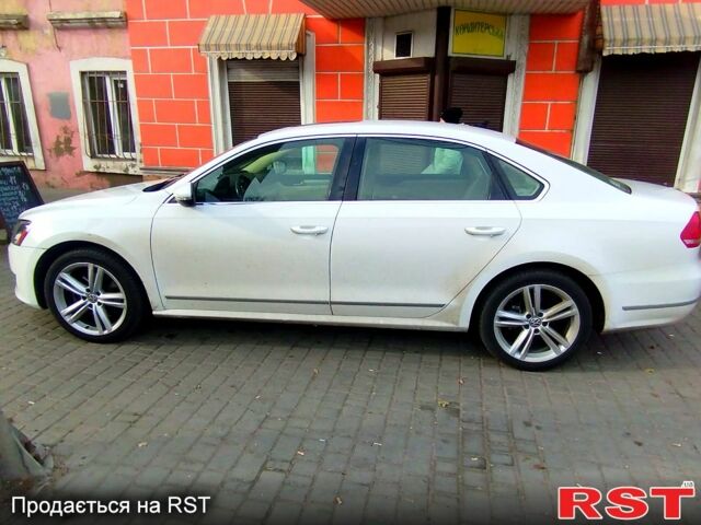 Белый Фольксваген Пассат, объемом двигателя 2 л и пробегом 220 тыс. км за 10700 $, фото 10 на Automoto.ua