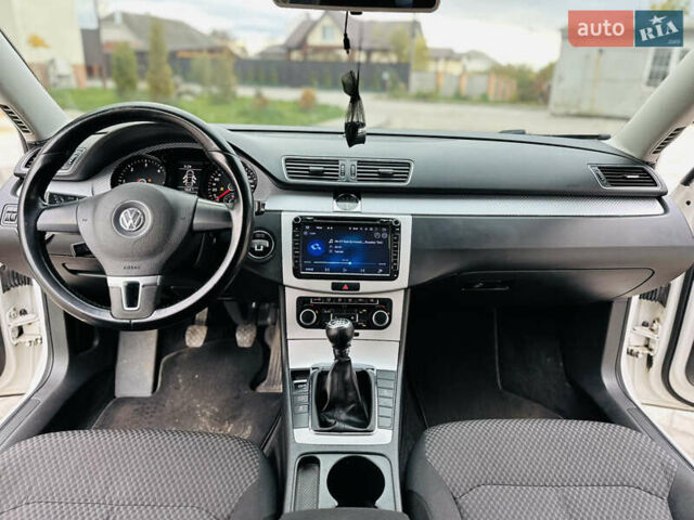 Білий Фольксваген Пассат, об'ємом двигуна 1.6 л та пробігом 285 тис. км за 10700 $, фото 10 на Automoto.ua