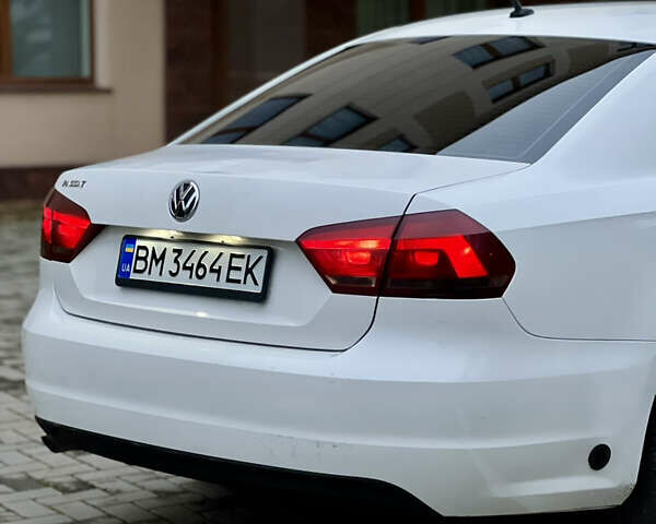 Белый Фольксваген Пассат, объемом двигателя 2.5 л и пробегом 295 тыс. км за 7999 $, фото 17 на Automoto.ua