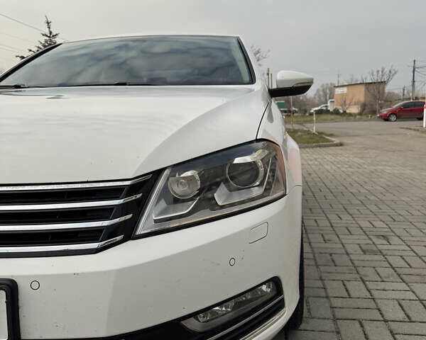 Білий Фольксваген Пассат, об'ємом двигуна 1.97 л та пробігом 222 тис. км за 10999 $, фото 10 на Automoto.ua