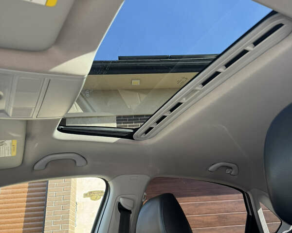 Фольксваген Пассат 2011 в Измаиле на Automoto.ua Белый Фольксваген Пассат, объемом двигателя 2.49 л и пробегом 258 тыс. км за 9000 $, фото 6 на Automoto.ua