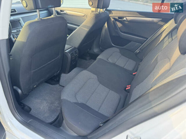 Белый Фольксваген Пассат, объемом двигателя 1.8 л и пробегом 190 тыс. км за 9499 $, фото 11 на Automoto.ua