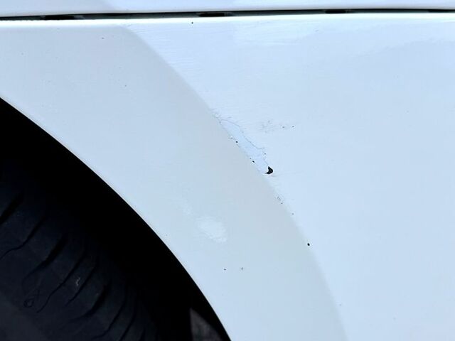 Білий Фольксваген Пассат, об'ємом двигуна 2.5 л та пробігом 270 тис. км за 11000 $, фото 8 на Automoto.ua