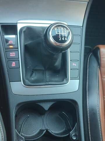 Белый Фольксваген Пассат, объемом двигателя 1.39 л и пробегом 170 тыс. км за 8500 $, фото 5 на Automoto.ua