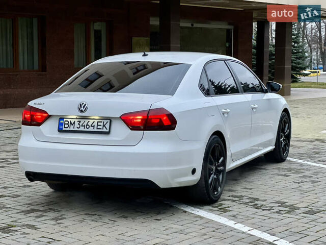 Белый Фольксваген Пассат, объемом двигателя 2.5 л и пробегом 295 тыс. км за 7999 $, фото 16 на Automoto.ua