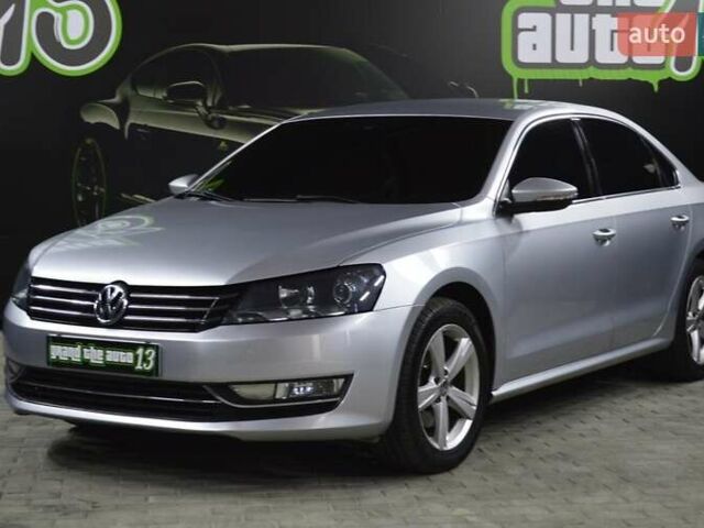 Белый Фольксваген Пассат, объемом двигателя 2.5 л и пробегом 195 тыс. км за 10800 $, фото 4 на Automoto.ua