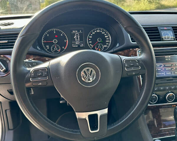 Белый Фольксваген Пассат, объемом двигателя 2 л и пробегом 144 тыс. км за 12500 $, фото 42 на Automoto.ua