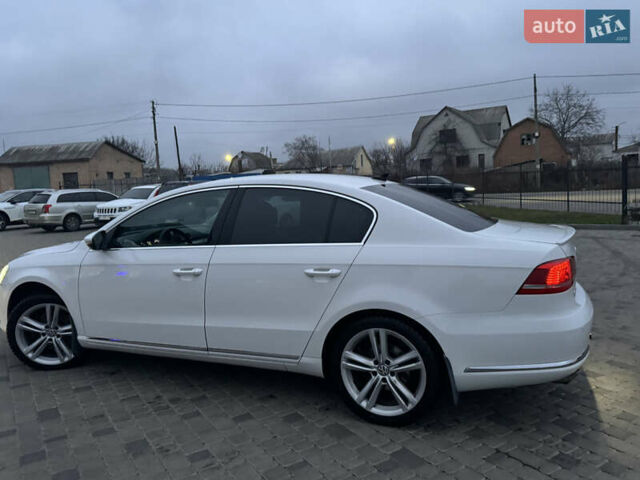 Белый Фольксваген Пассат, объемом двигателя 1.8 л и пробегом 188 тыс. км за 12500 $, фото 4 на Automoto.ua