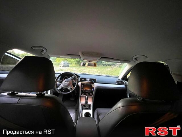 Белый Фольксваген Пассат, объемом двигателя 2.5 л и пробегом 191 тыс. км за 10200 $, фото 6 на Automoto.ua