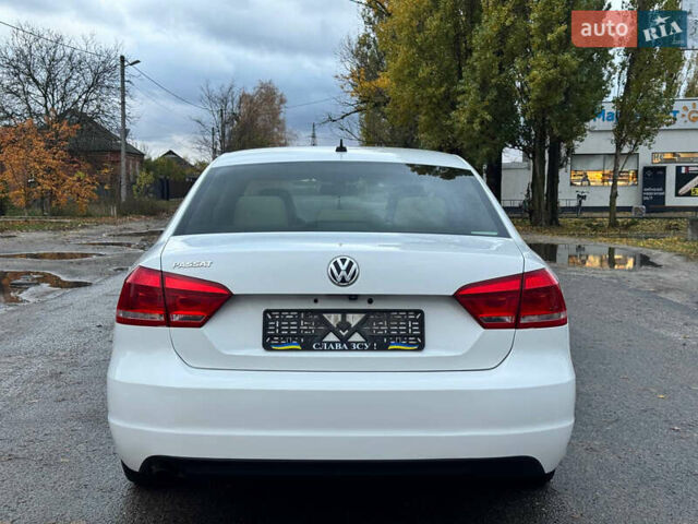 Белый Фольксваген Пассат, объемом двигателя 2.48 л и пробегом 272 тыс. км за 9850 $, фото 3 на Automoto.ua