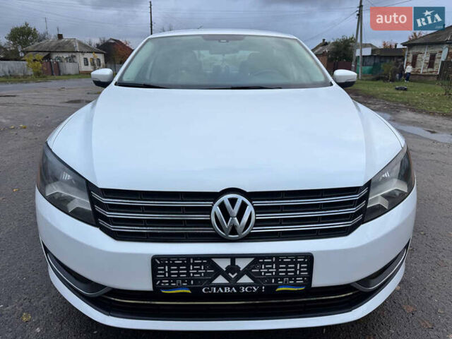 Белый Фольксваген Пассат, объемом двигателя 2.48 л и пробегом 272 тыс. км за 9850 $, фото 10 на Automoto.ua