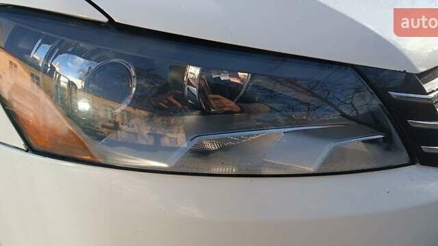 Белый Фольксваген Пассат, объемом двигателя 2.5 л и пробегом 309 тыс. км за 9500 $, фото 8 на Automoto.ua