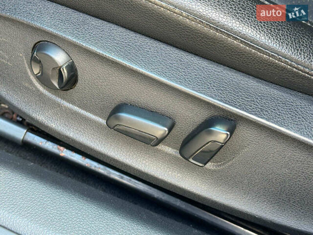 Білий Фольксваген Пассат, об'ємом двигуна 2.5 л та пробігом 277 тис. км за 9440 $, фото 10 на Automoto.ua