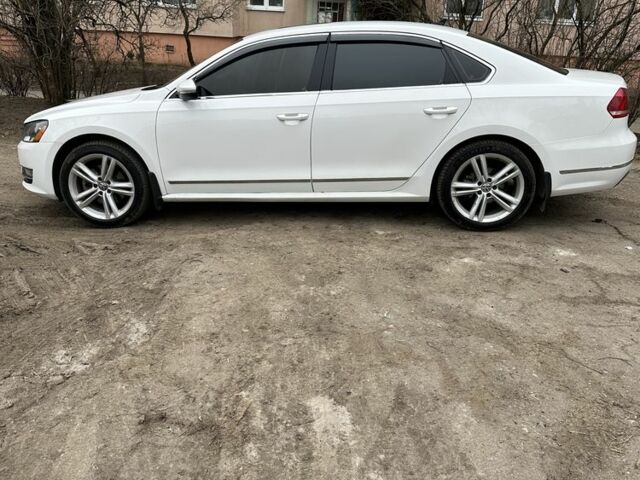 Белый Фольксваген Пассат, объемом двигателя 2 л и пробегом 270 тыс. км за 11000 $, фото 1 на Automoto.ua