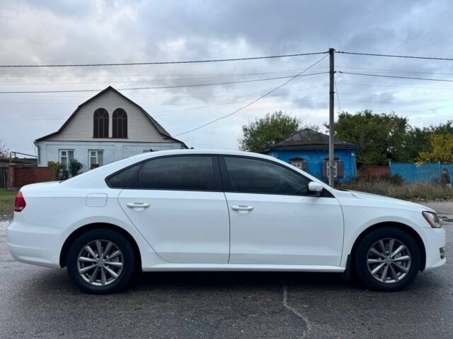 Білий Фольксваген Пассат, об'ємом двигуна 2.5 л та пробігом 272 тис. км за 9850 $, фото 4 на Automoto.ua