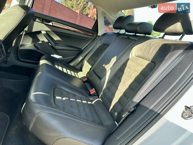 Белый Фольксваген Пассат, объемом двигателя 2 л и пробегом 144 тыс. км за 12500 $, фото 47 на Automoto.ua