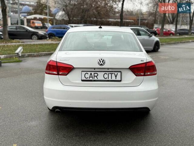 Білий Фольксваген Пассат, об'ємом двигуна 2.5 л та пробігом 239 тис. км за 9300 $, фото 5 на Automoto.ua