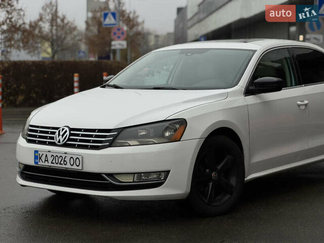 Белый Фольксваген Пассат, объемом двигателя 2.5 л и пробегом 188 тыс. км за 10590 $, фото 2 на Automoto.ua