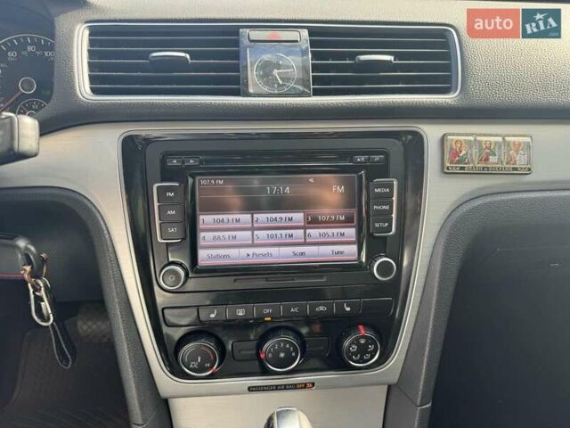 Белый Фольксваген Пассат, объемом двигателя 2.5 л и пробегом 270 тыс. км за 8799 $, фото 26 на Automoto.ua