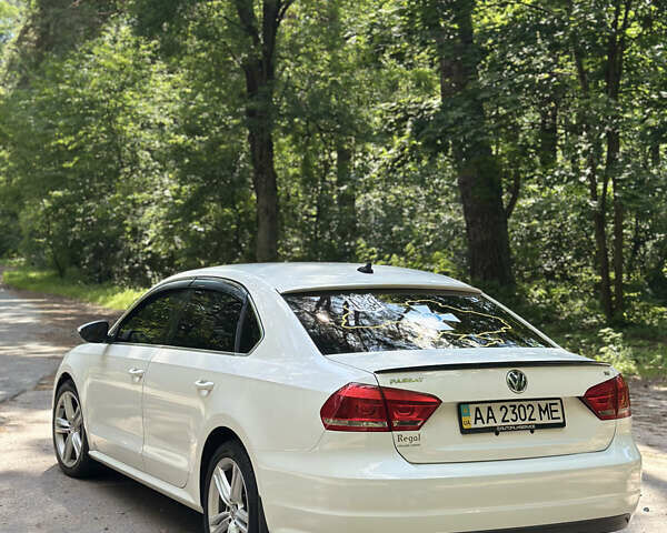 Белый Фольксваген Пассат, объемом двигателя 2.5 л и пробегом 264 тыс. км за 10950 $, фото 7 на Automoto.ua