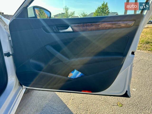 Белый Фольксваген Пассат, объемом двигателя 2 л и пробегом 144 тыс. км за 12500 $, фото 36 на Automoto.ua