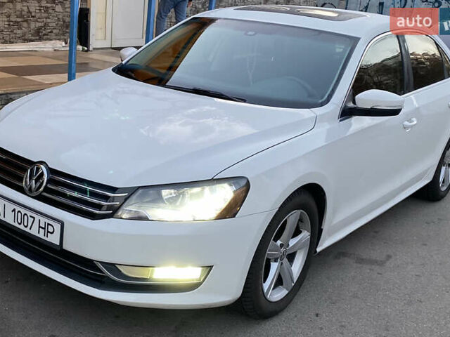 Білий Фольксваген Пассат, об'ємом двигуна 2.48 л та пробігом 220 тис. км за 10700 $, фото 2 на Automoto.ua