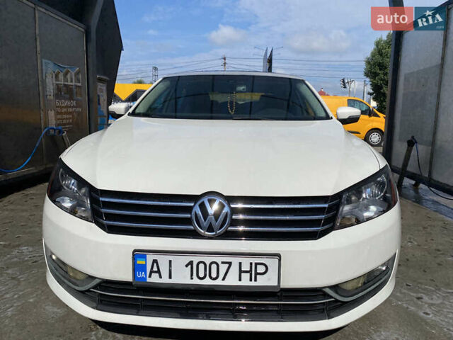 Білий Фольксваген Пассат, об'ємом двигуна 2.48 л та пробігом 220 тис. км за 10700 $, фото 5 на Automoto.ua